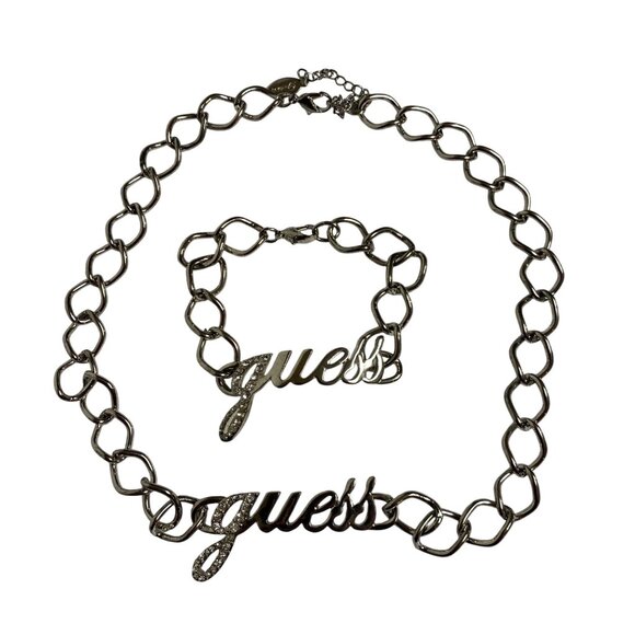 Guess Silver-Tone Chain Necklace & Bracelet Set With Rhinestone Script Logo NIB - Picture 4 of 14
